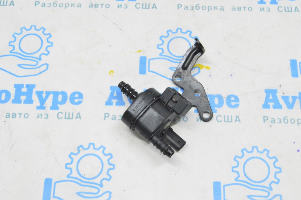 Клапан вентиляции топливного бака Audi A3 8V 15-20 (01)