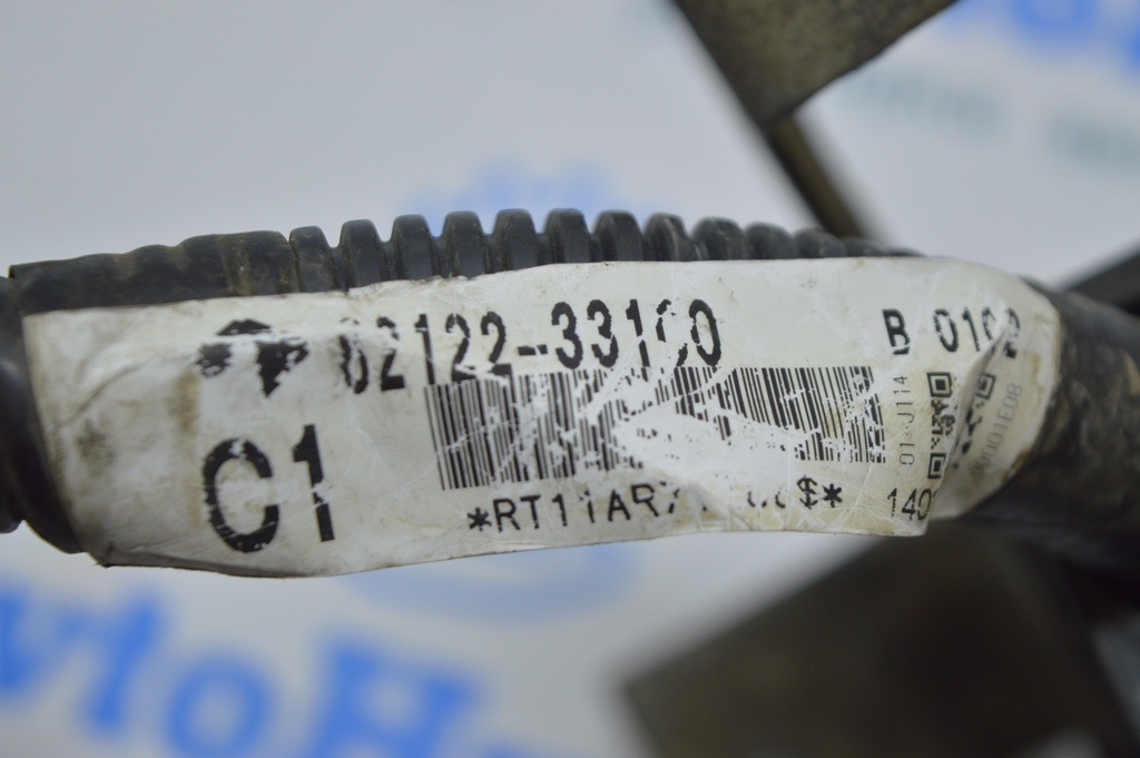 Клемма плюсовая Toyota Camry v50 12-14 usa\euro с крышкой 82122-33100 — фото 2