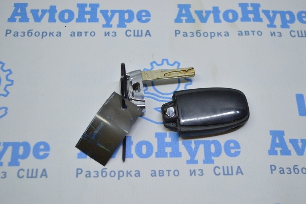 Ключ Audi A8 D4 10-17 (01) европа — фото 3