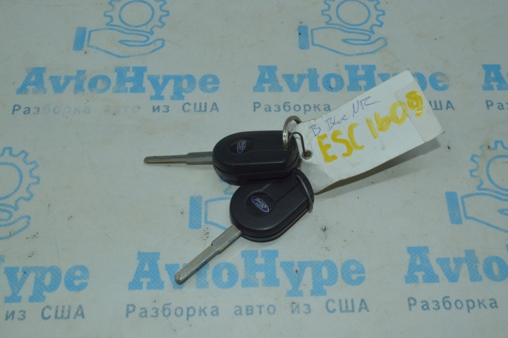 Ключ Ford Escape MK3 13- 3 кнопки