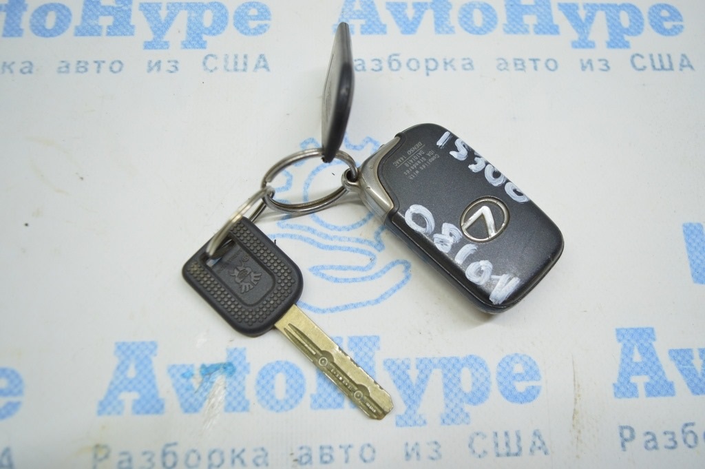 Ключ Key Lexus IS250 IS300 IS350 06-13 4 кнопки