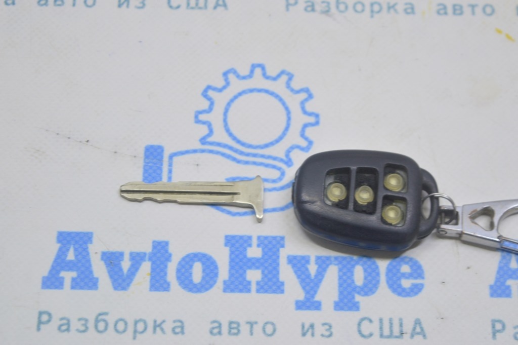 Ключ Toyota Camry v50 12-14 usa\euro 4 кнопки (03) разобран