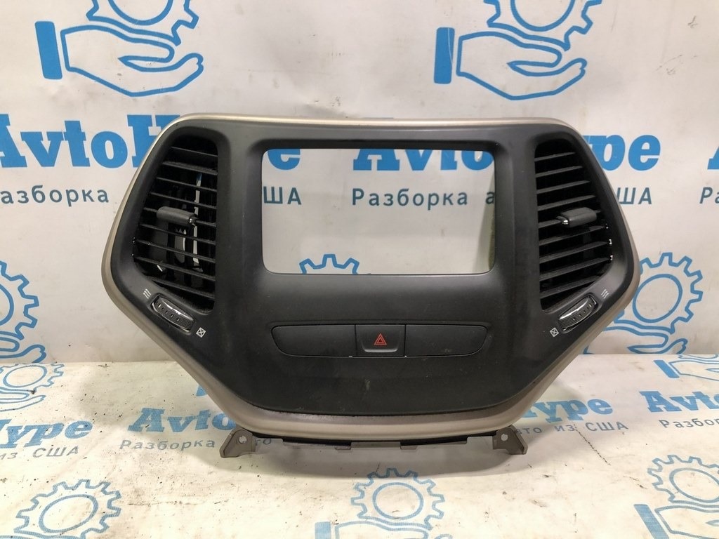 Кнопка аварийной сигнализации Jeep Cherokee KL 14