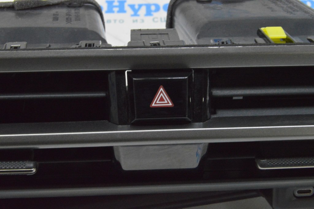 Кнопка аварийной сигнализации Lexus RX 350/350h/500h 23-