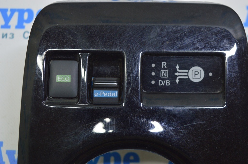 Кнопка E-PEDAL Nissan Leaf 18-