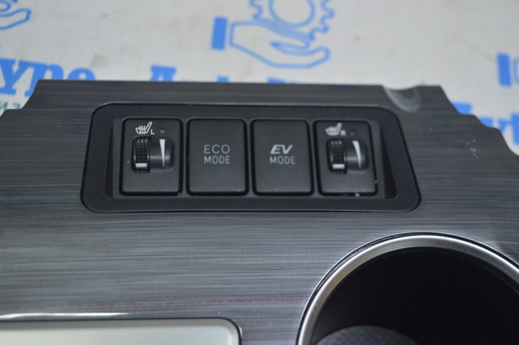 Кнопка EV MODE Toyota Camry v50 12-14 usa