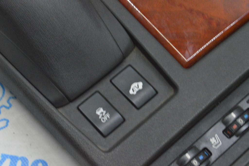 Кнопка EV RX350 RX450h 10-15