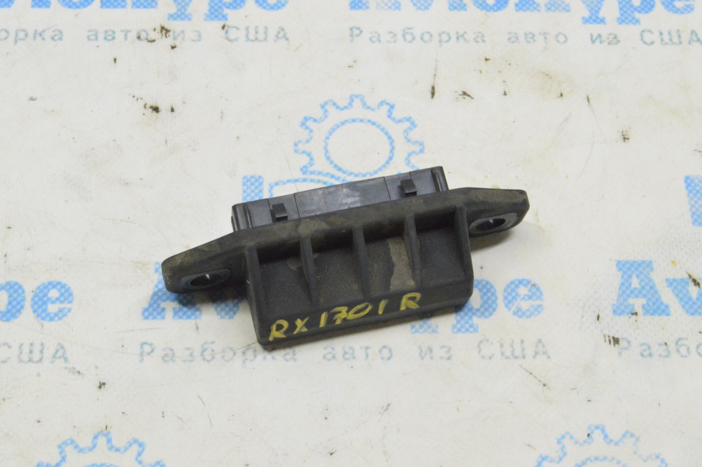 Кнопка открытия двери багажника наружная Lexus RX350 RX450h 16-22 keyless — фото 3