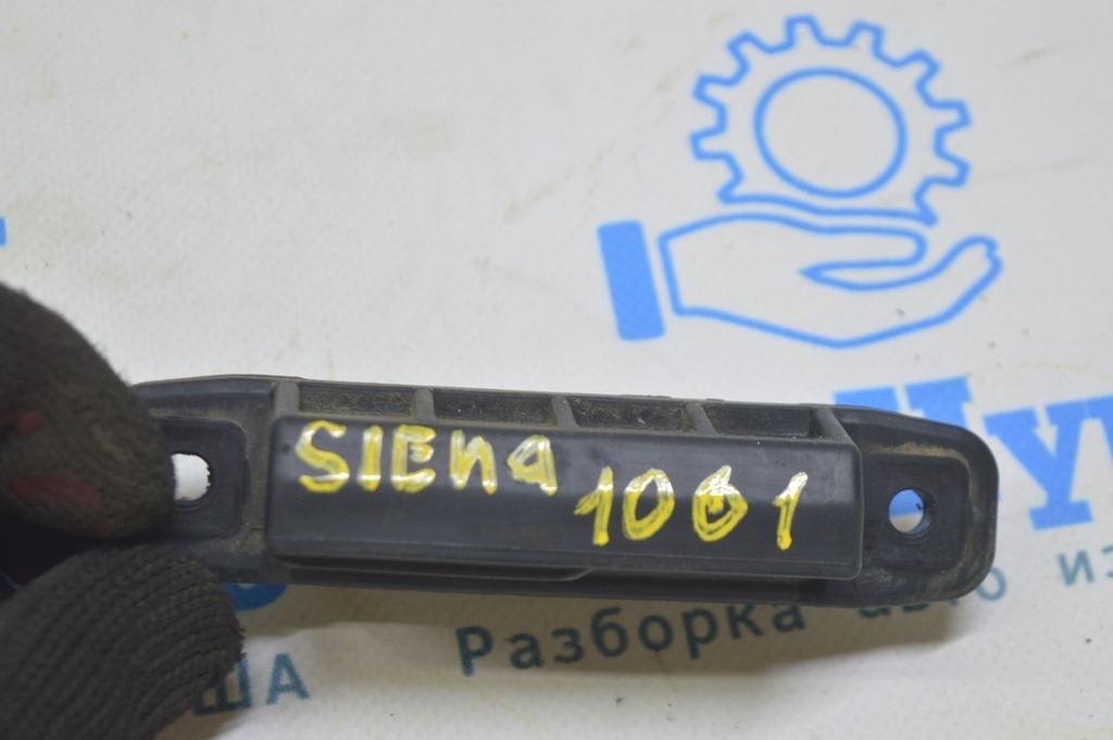 Кнопка открытия двери багажника внешняя Toyota Sienna 11-20 (01) Реал М. — фото 3