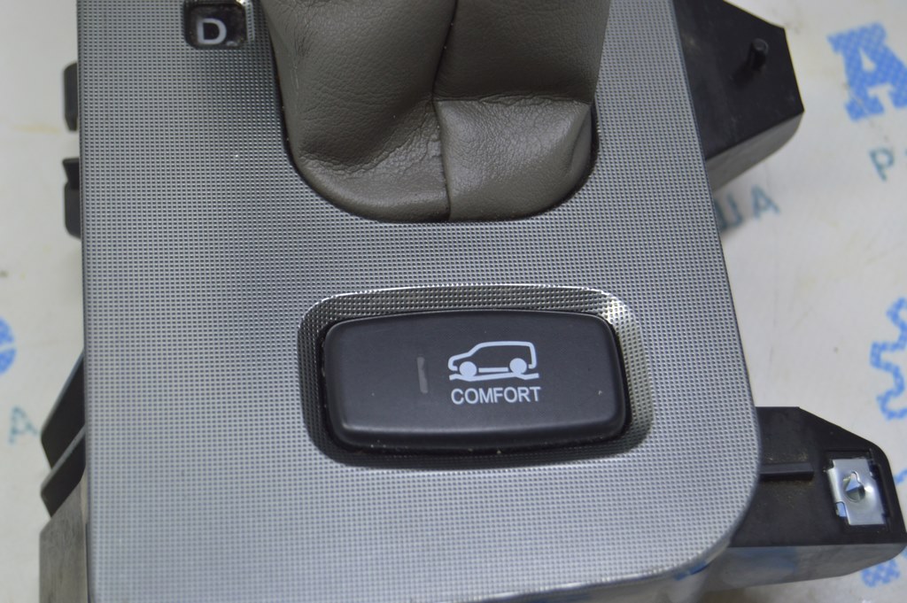 Кнопка регулировки подвески Acura MDX 07-13