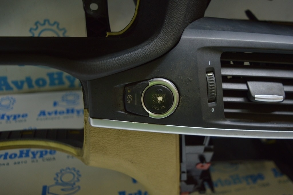 Кнопка start stop BMW X3 F25 11-17 (02) запилена