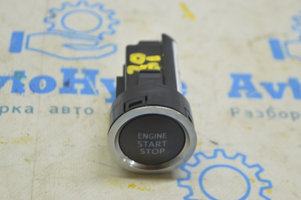 Кнопка Start-Stop Toyota Highlander 20-22
