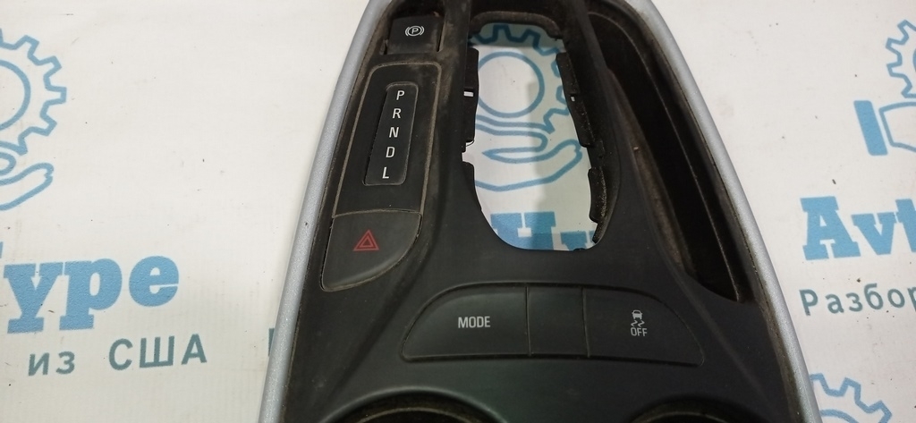 Кнопка стояночного тормоза с подсветкой шифтера Chevrolet Volt 16-