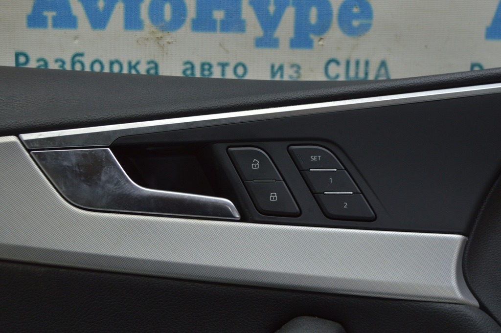 Кнопка центрального замка передняя левая Audi A4 B9 17-