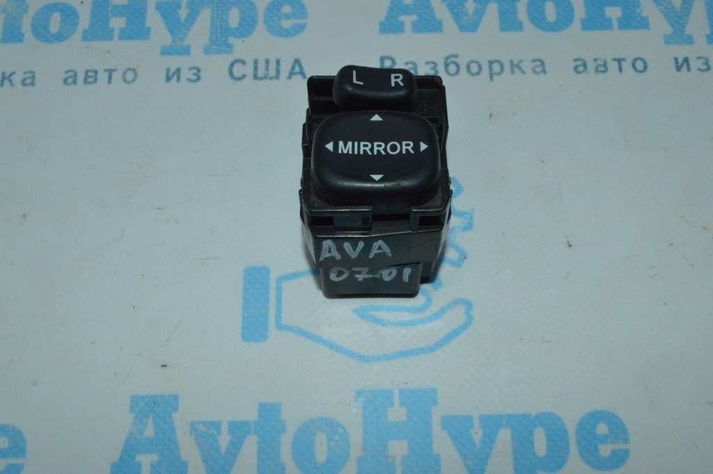 Кнопка управления зеркалами Toyota Avalon 05-12