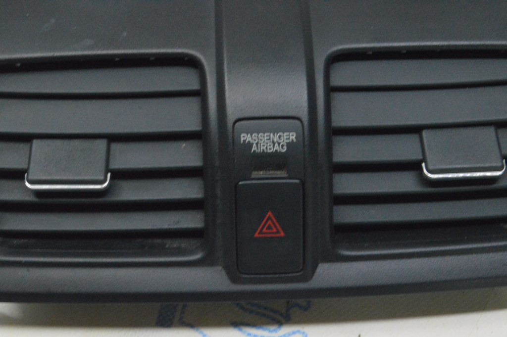 Кнопки аварийной сигнализации Honda CRV 07-11