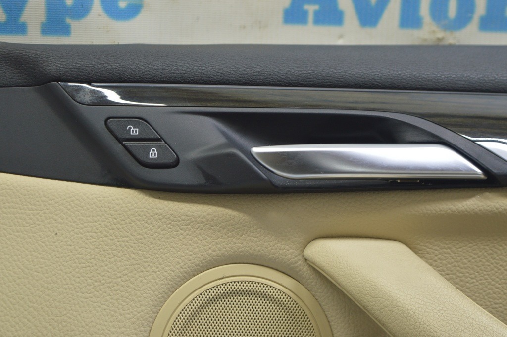 Кнопки блокировки двери передней правой BMW X1 F48 16-22