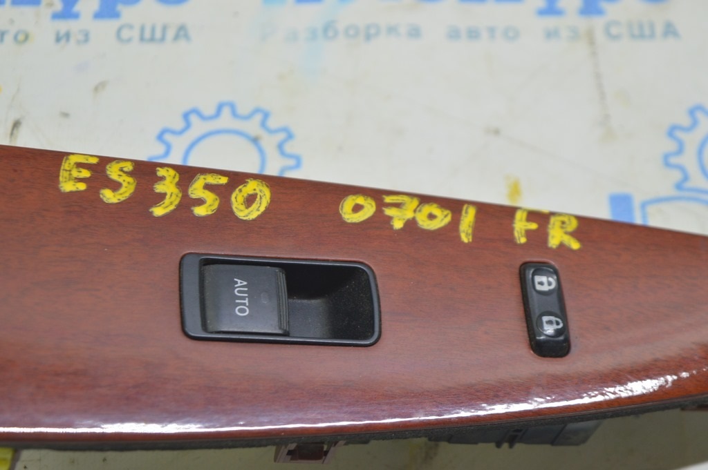 Кнопки блокировки двери передней правой Lexus ES350 07-12
