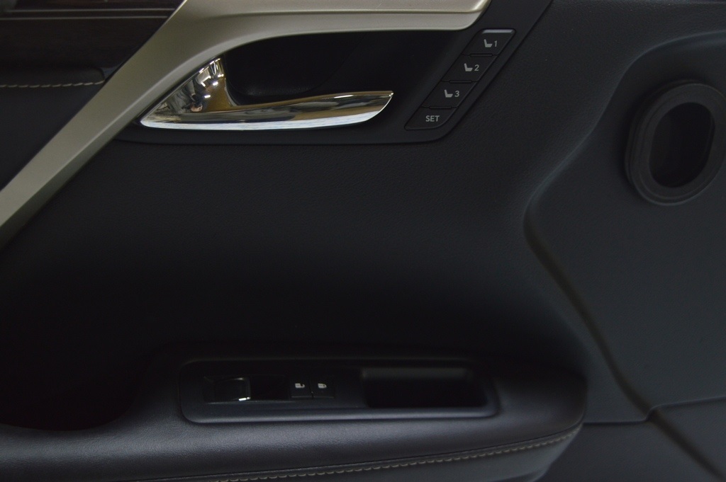 Кнопки памяти сидений левые Lexus RX350 RX450h 16-22