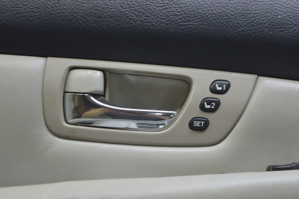 Кнопки памяти сиденья переднего левого Lexus RX300 RX330 RX350 RX400h 04-09