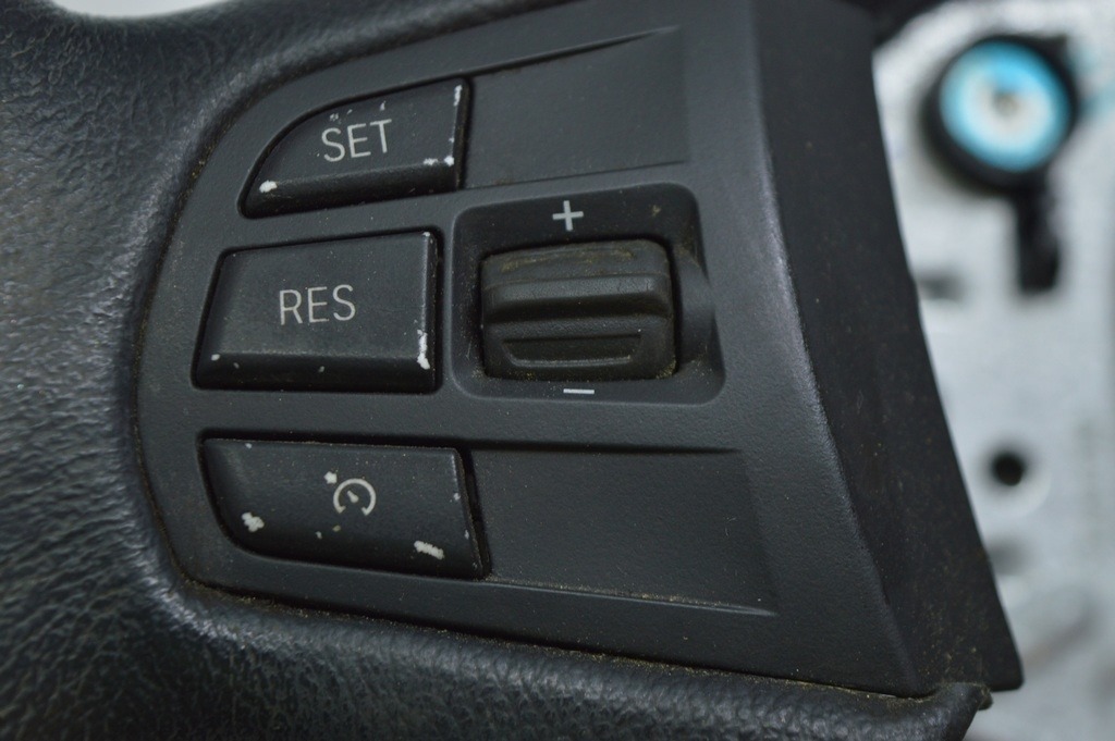 Кнопки управления (на руле) BMW X3 F25 11-17 (02) запилены — фото 2
