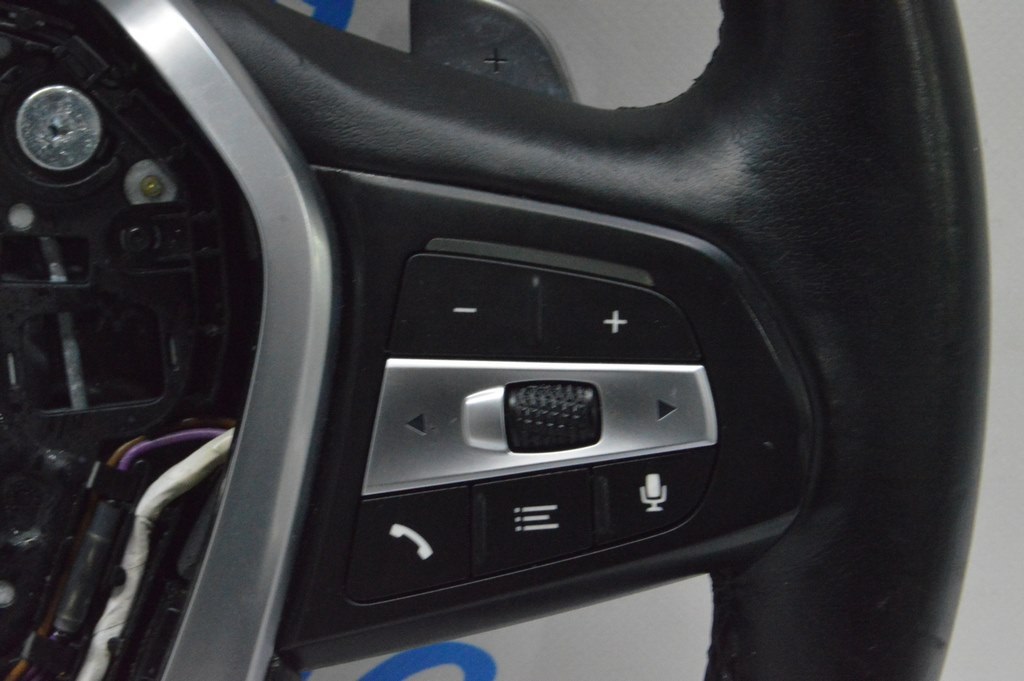 Кнопки управления (на руле) BMW X5 G05 19-24 (01) максимальные — фото 2