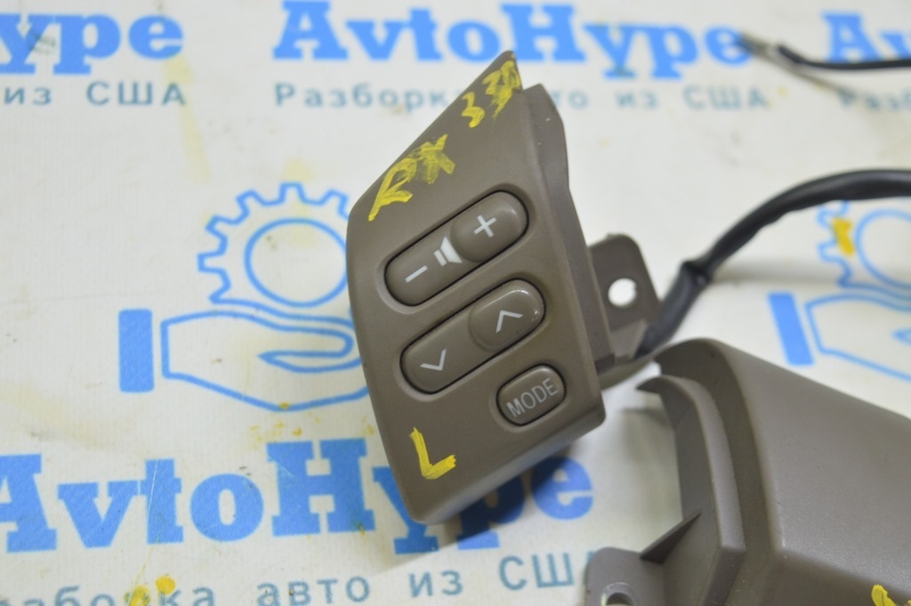 Кнопки управления на руле Lexus RX300 RX330 04-06 беж