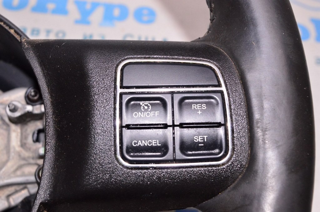 Кнопки управления (на руле) прав Jeep Compass 11-16