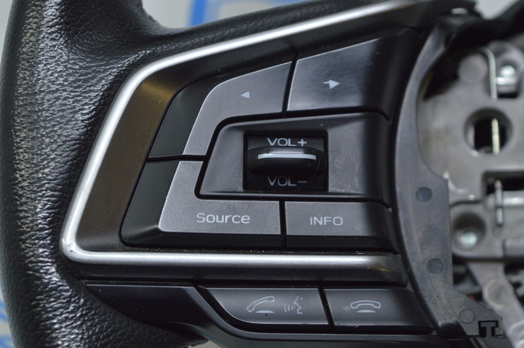 Кнопки управления (на руле) Subaru Forester 19- SK (01) — фото 2