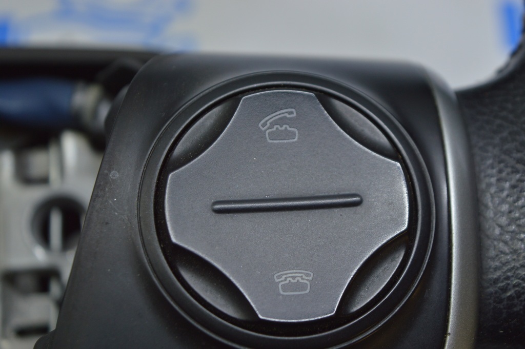 Кнопки управления на руле Toyota Camry v50 12-14 европа комплект — фото 2