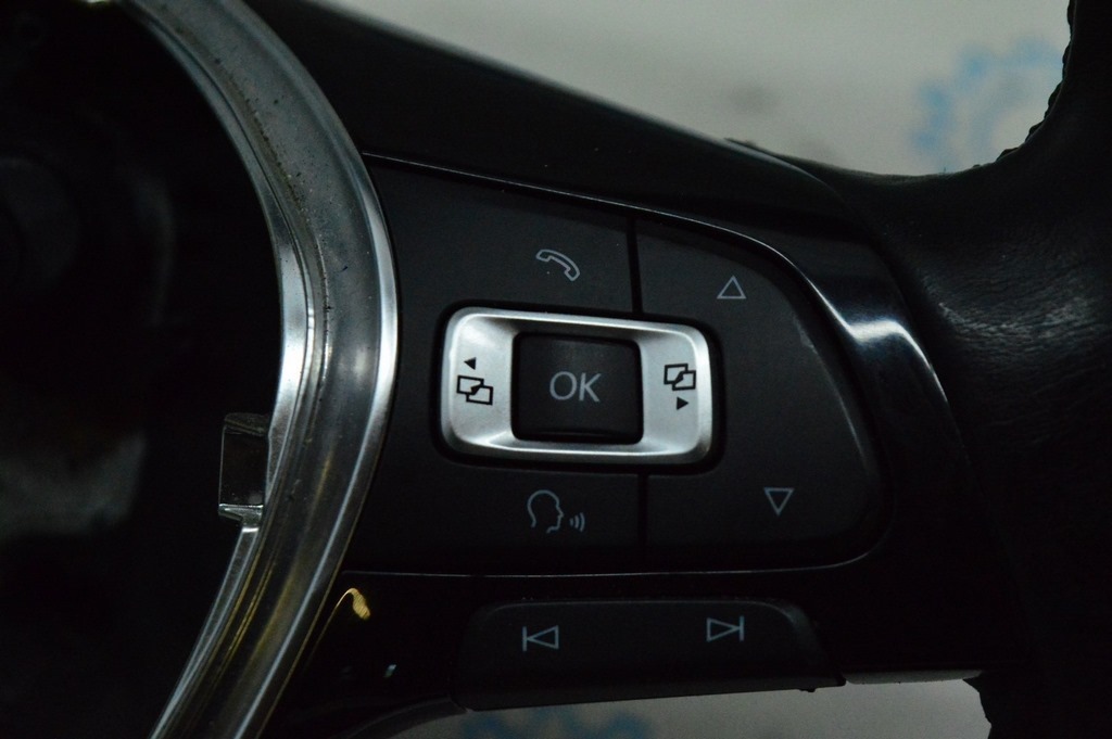 Кнопки управления (на руле) VW Jetta 15-18 USA