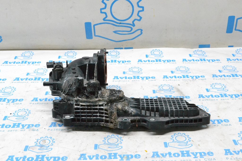 Коллектор впускной Toyota Tundra 22- верхняя часть (01) дефект