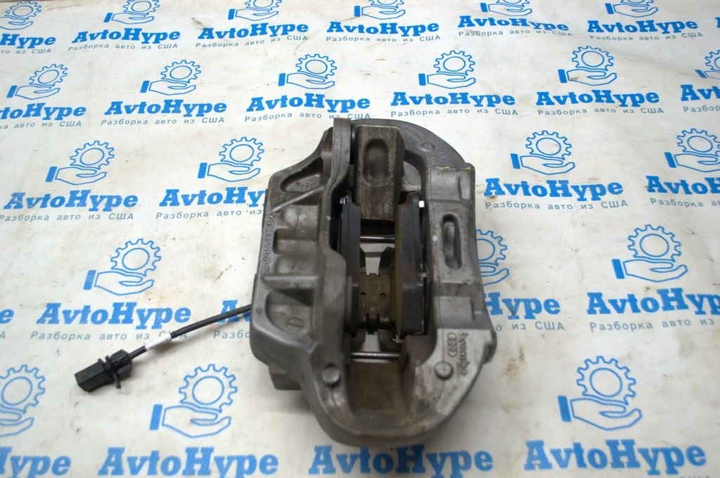 Колодки тормозные передние 4шт комплект Audi Q5 80A 18-24