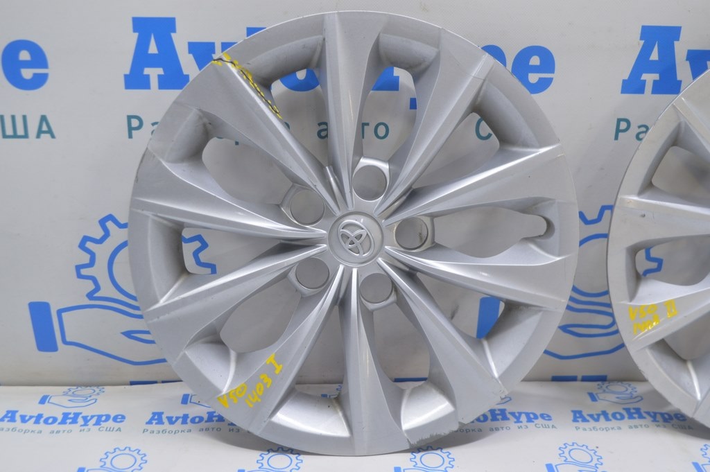 Колпак колесный R16 (5*114.3) Toyota Camry v50 usa\euro (03) 1 треснут