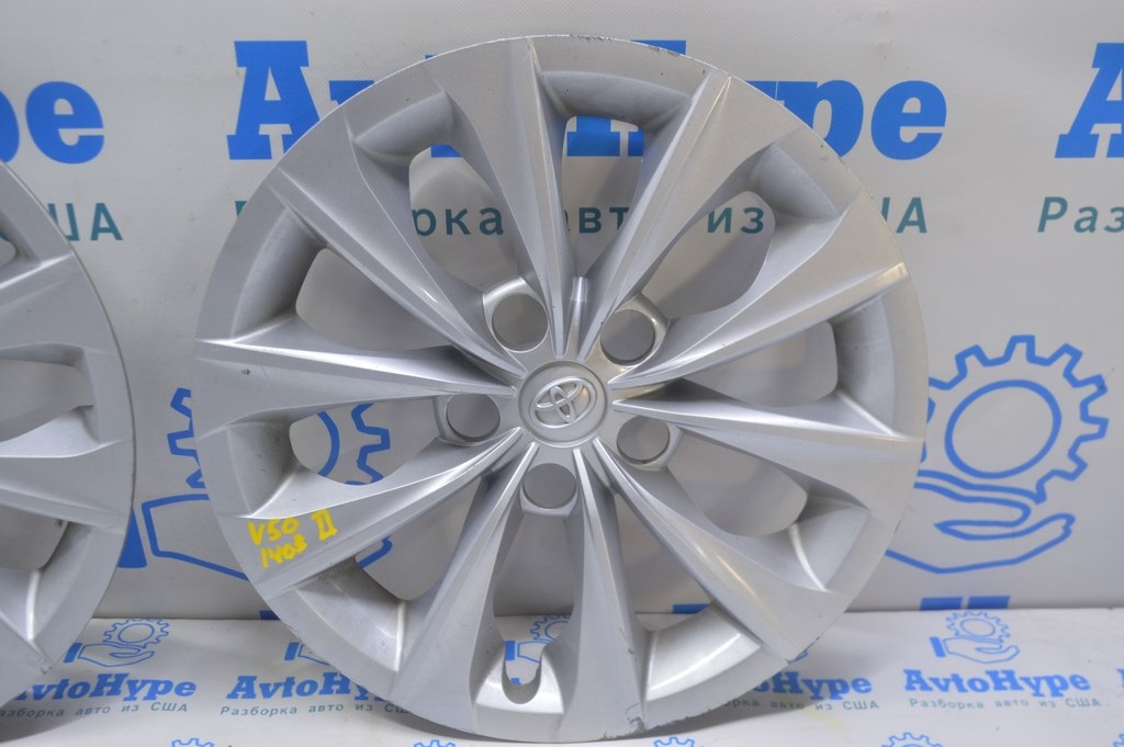 Колпак колесный R16 (5*114.3) Toyota Camry v50 usa\euro (03) 2 царапины