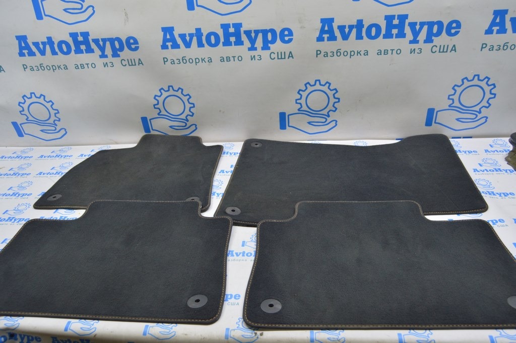 Комплект ковриков салона Audi E-Tron (Q8) GEN 18- черн 4KE864450  UAG