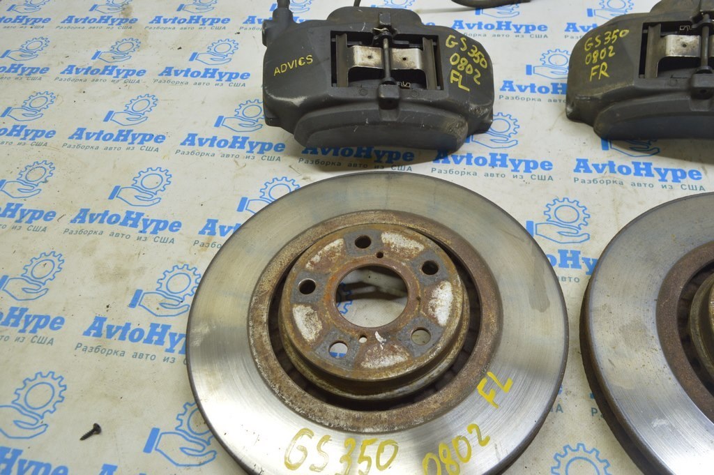Комплект передних суппортов с дисками и колодками 4поршня Lexus GS350 GS430 GS450h 06-11 (02) — фото 2