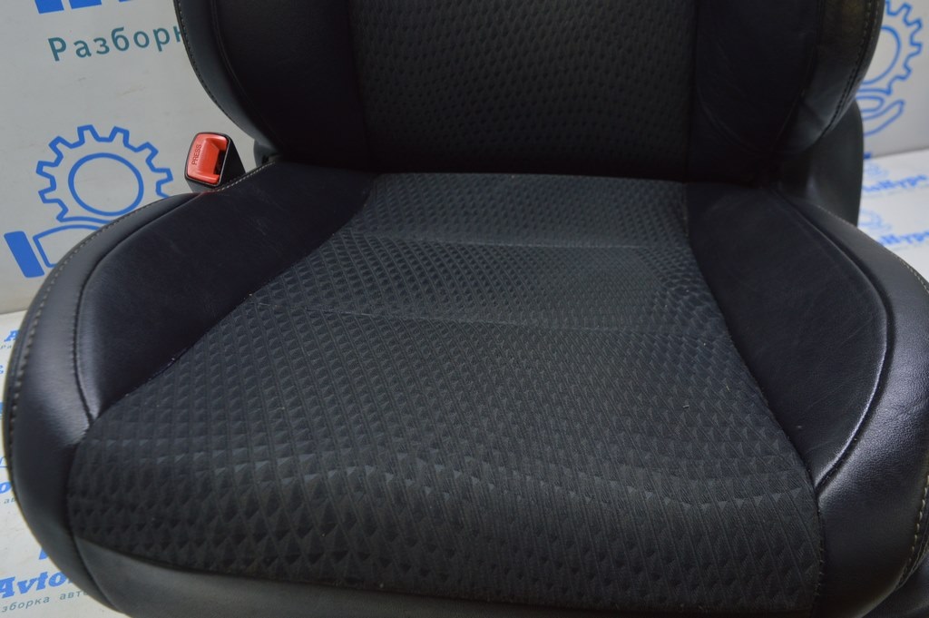 Комплект сидений перед и зад c Airbag Toyota Camry v50 12-14 usa SE, электро.черн (03) деф — фото 2