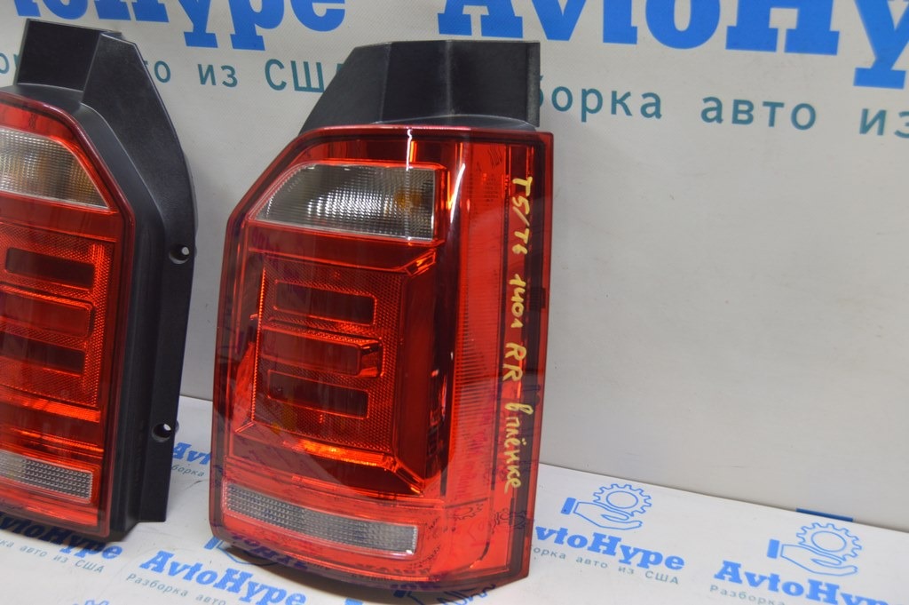 Комплект задних фонарей VW Multivan T6 16-19 LED (01) в плёнке — фото 2