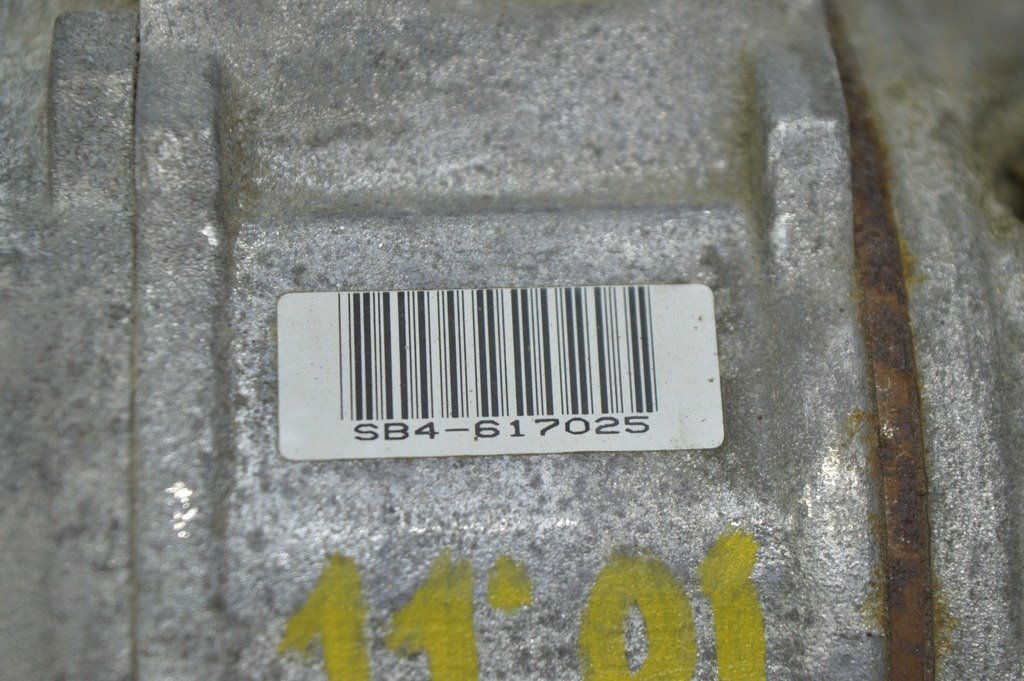 Компрессор кондиционера 4.2 Audi A8 D4 10-17 (01) — фото 3