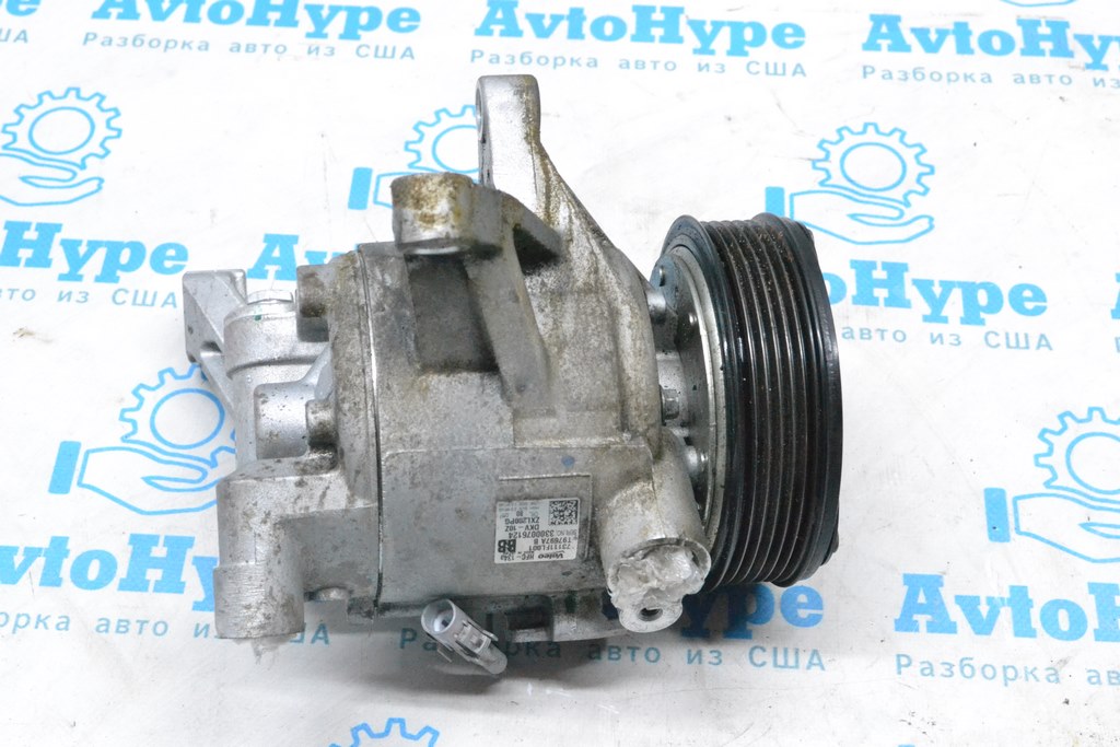 Компрессор кондиционера Subaru Forester 19- SK (02)
