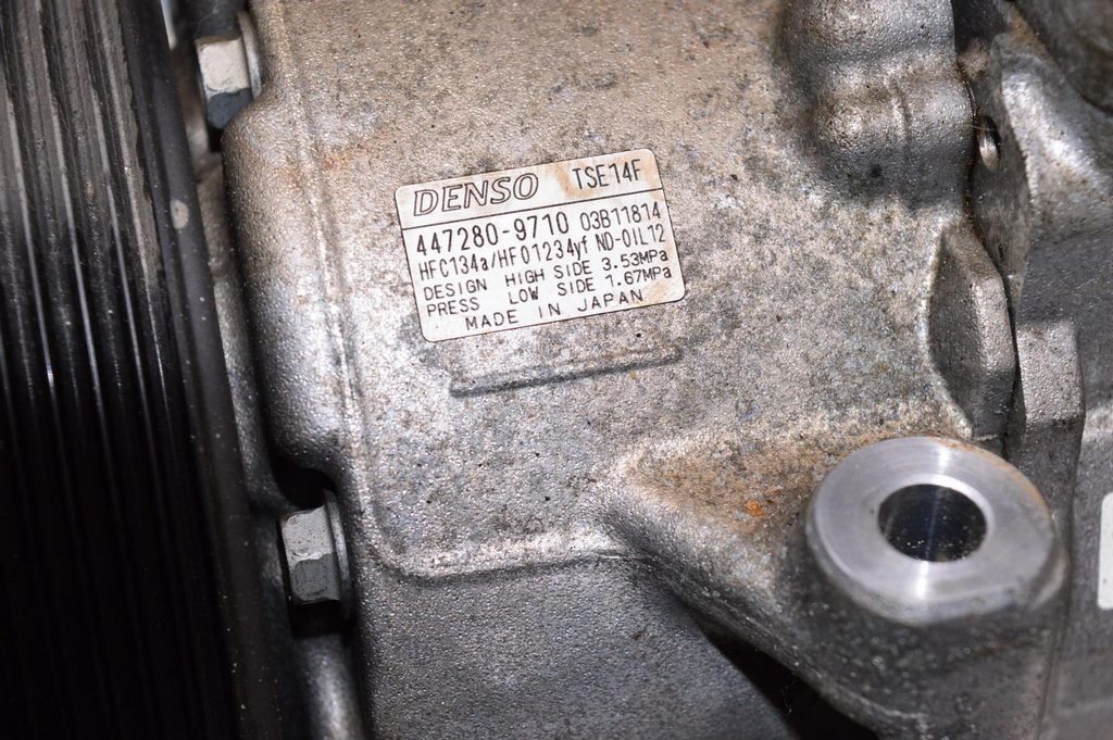 Компрессор кондиционера Subaru Outback 15-19 (02) — фото 3
