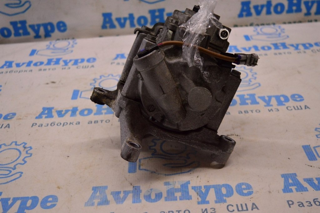 Компрессор кондиционера Subaru Outback 15-19 (03) — фото 3