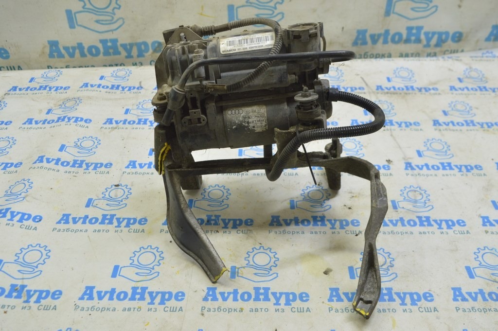 Компрессор пневмоподвески Audi A8 D3 03-09 (01)