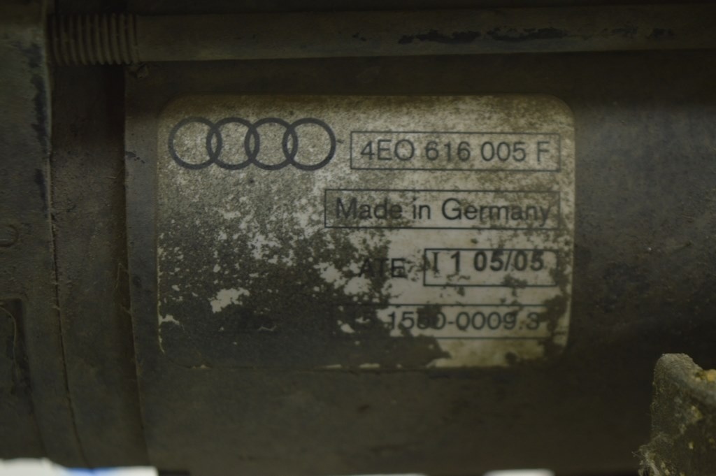 Компрессор пневмоподвески Audi A8 D3 03-09 (01) — фото 3