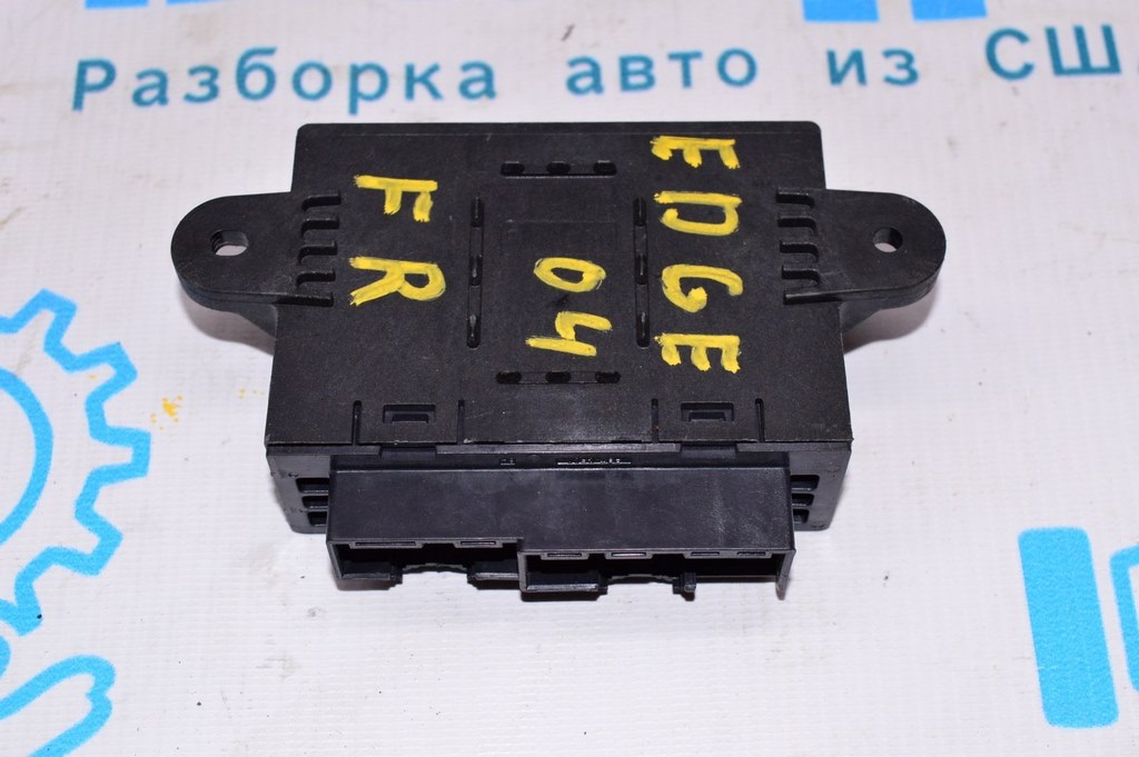 Компьютер двери перед прав Ford Edge 15- (04)