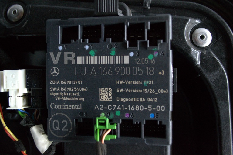 Компьютер двери перед прав Infiniti QX30 17- (03)