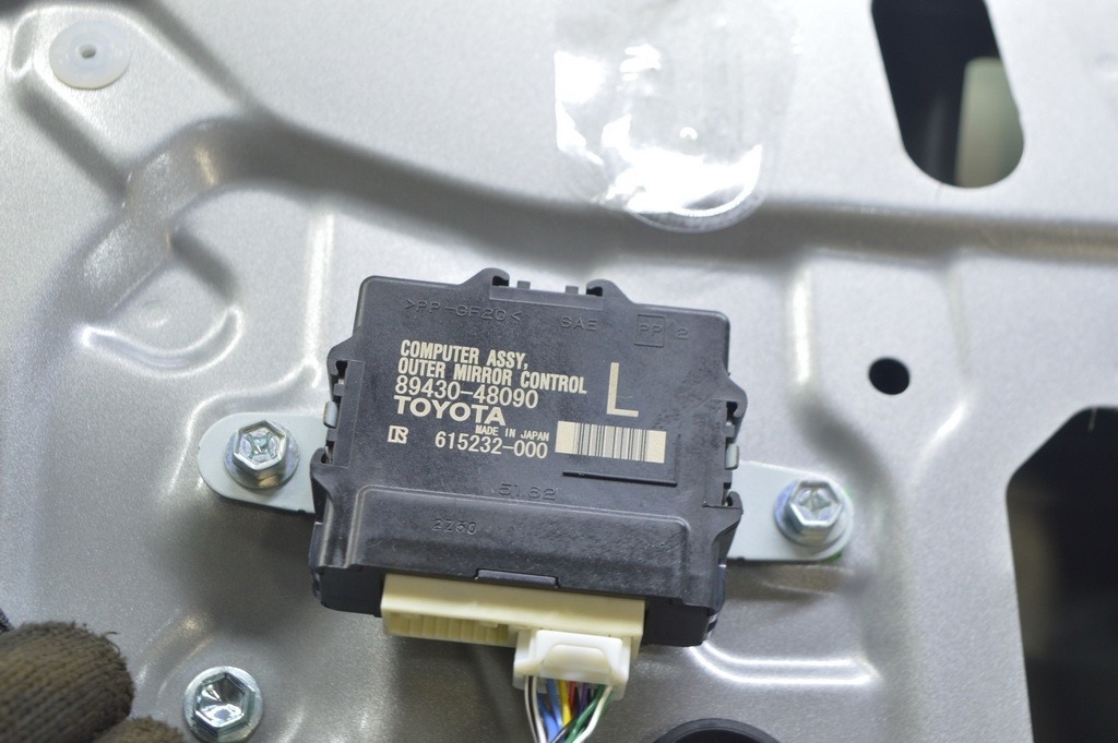 Компьютер двери передней левой Lexus RX350 RX450h 16-22