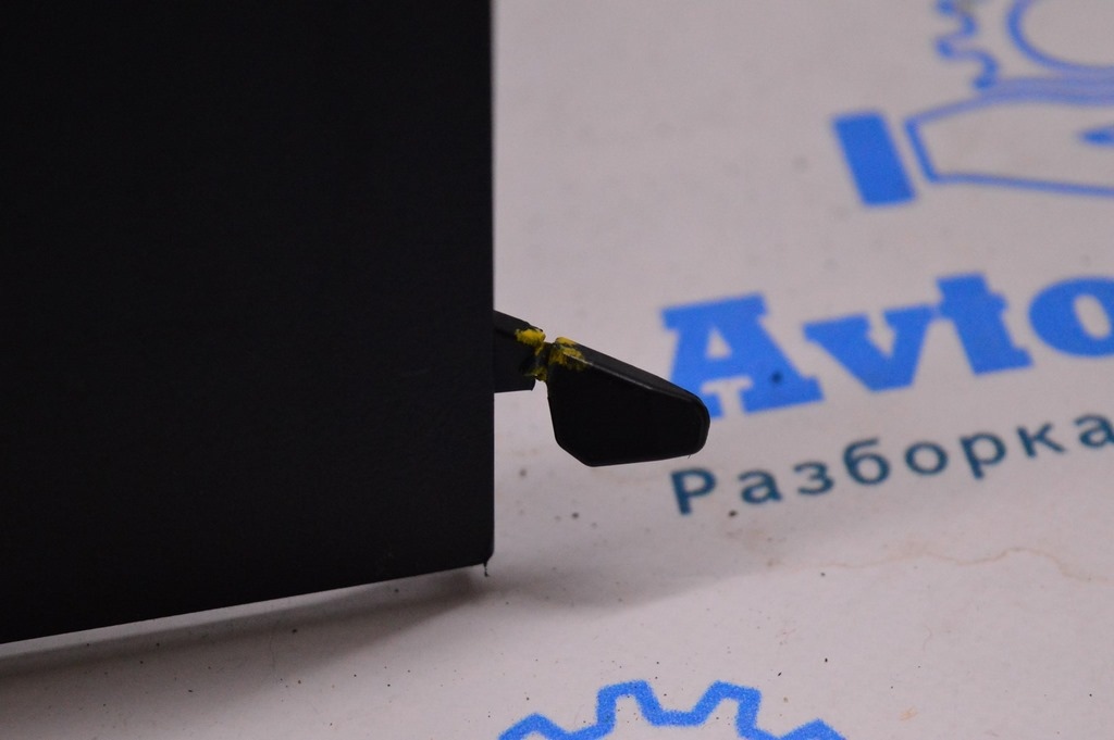Консоль центральная (подлокотник ,без подстаканника) Toyota Sequoia 2008-2022 кожа сер — фото 4