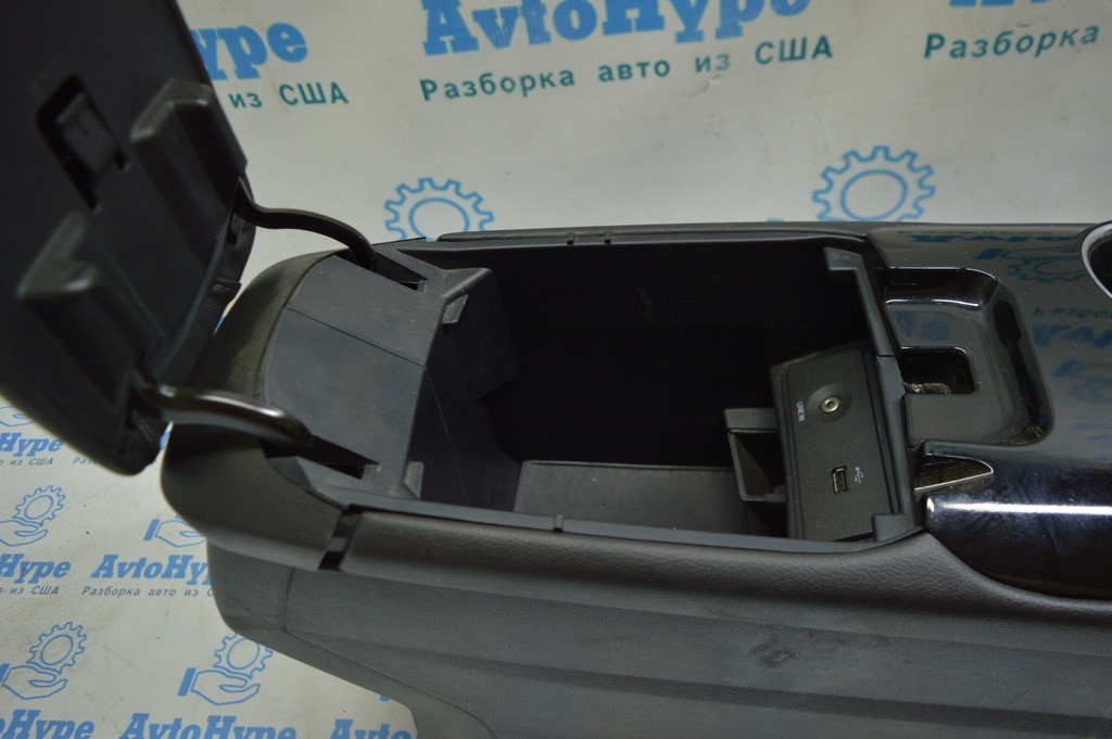 Консоль центральная подлокотник Ford Fusion mk5 13-16 черн,с воздуховодом,без накладки (05) — фото 2
